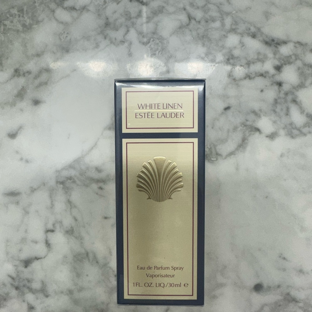 Estēe Lauder White Linen Eau de Parfum Spray - Picture 3 of 4